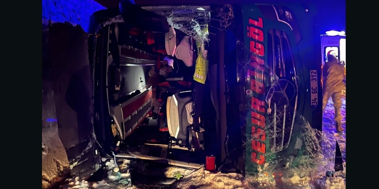 Yine yolcu otobüsü: Bingöl'de 2 kişi öldü, 16 kişi yaralandı