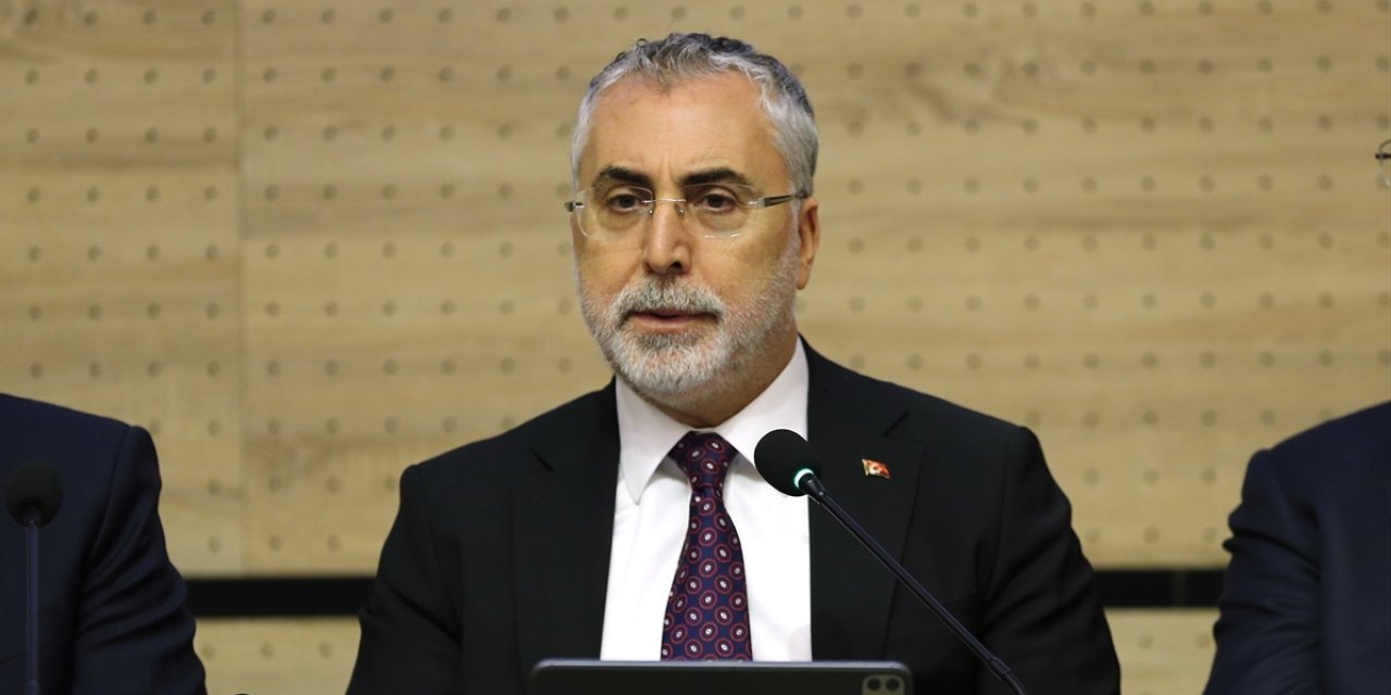 Bakan Işıkhan: Asgari ücreti 22 bin 104 lira olarak belirledik
