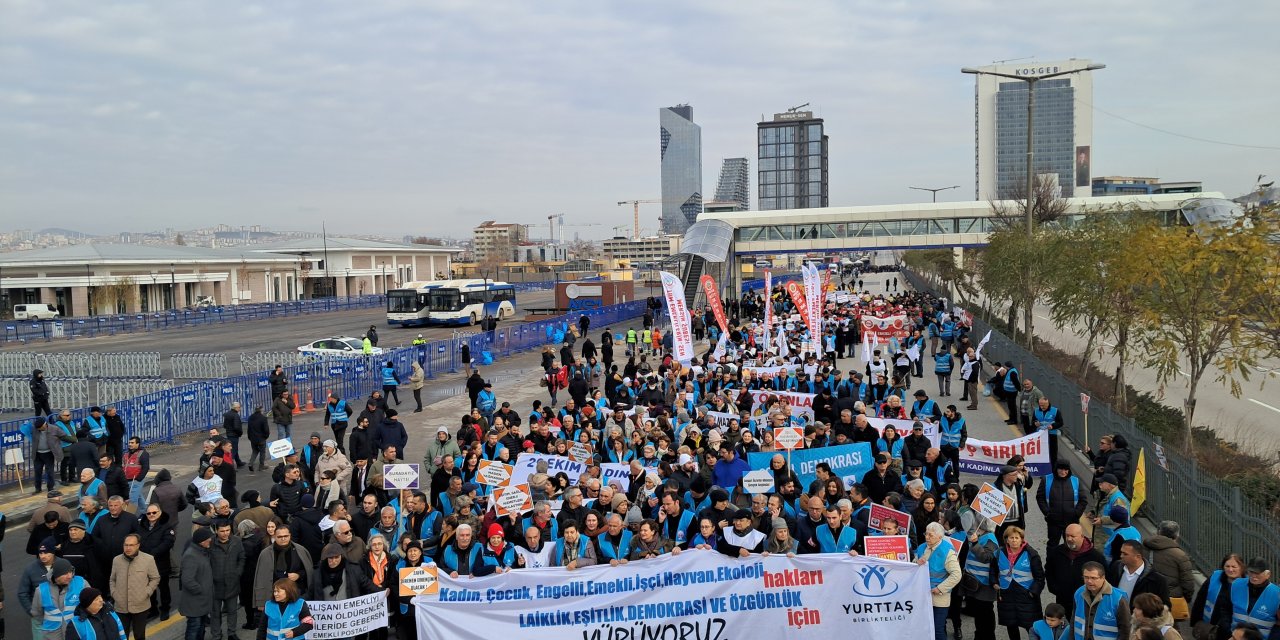 ''Yurttaş Sesleniyor, Haklarımızı Alacağız'' mitingi...  Mitinge katılacak kortej, Tandoğan Meydanı'na ulaştı