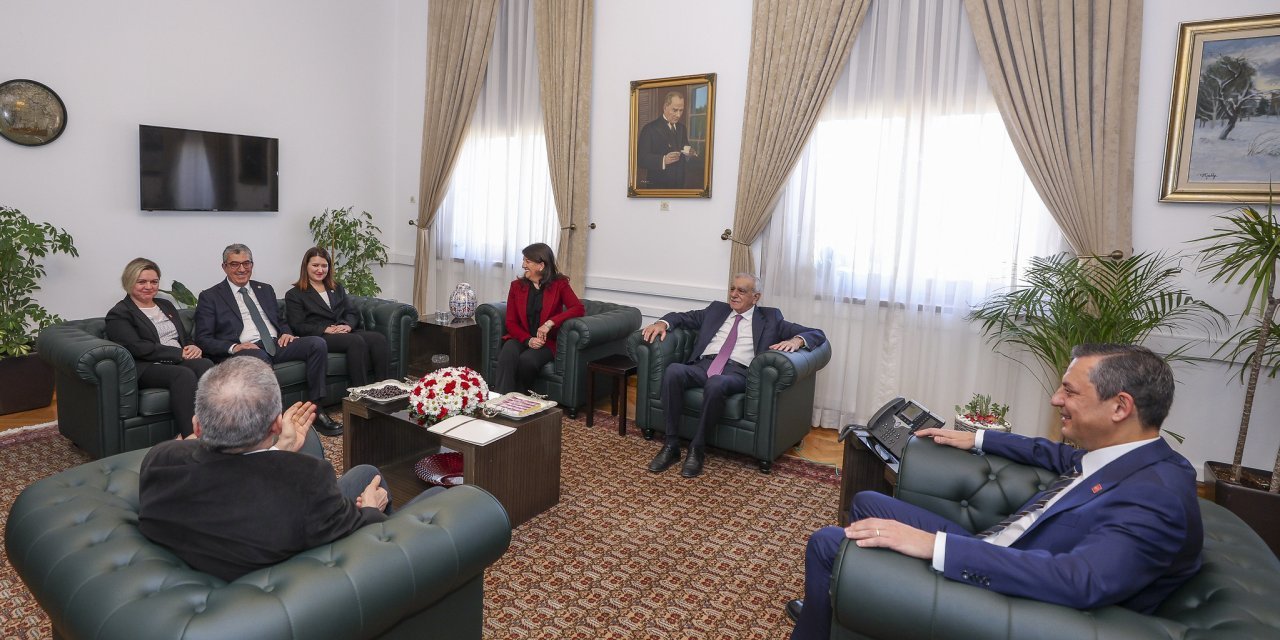 DEM Parti heyetinin CHP ile görüşmesi başladı