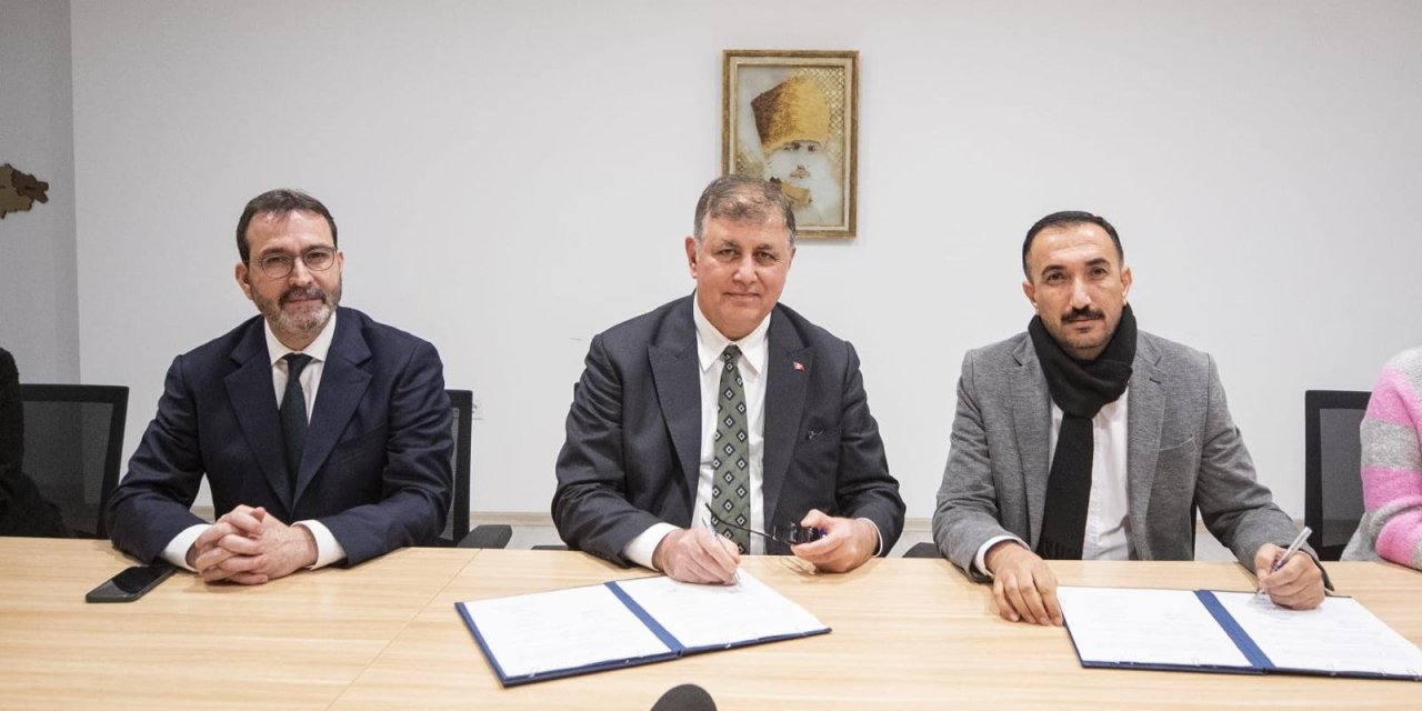 Başkan Tugay: Patron değil, kamu yöneticisiyim