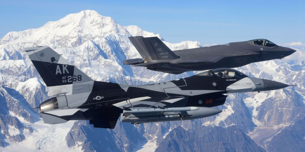 ABD Hava Kuvvetleri’ne ait bir F-35 savaş uçağı Alaska’da düştü