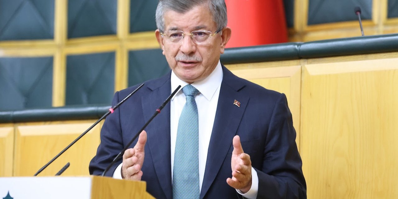 Davutoğlu’ndan Suat Toktaş’ın tutuklanmasına tepki: “Dava sürecinin adil yargılanma hakkına ve kamu vicdanına zarar vermeden sürdürülmelidir”