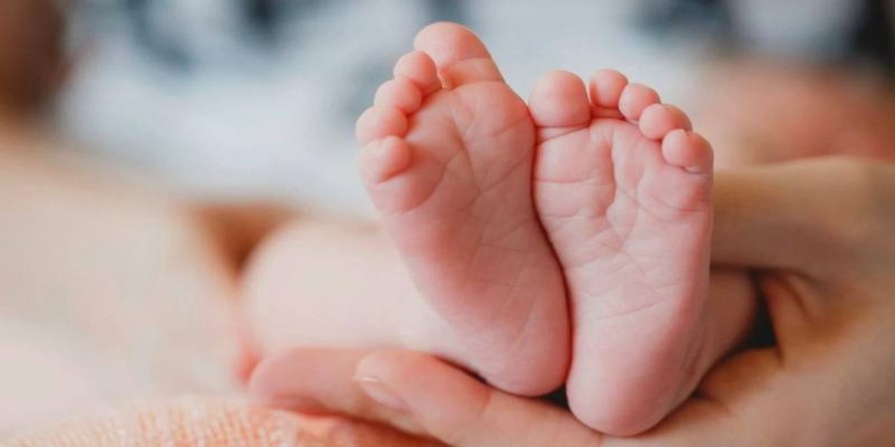 Topuk kanı alınmasını reddeden ailenin 2.5 aylık bebeğine kayyım atandı: "Devlet, çocuğu ailesine karşı korumakla da yükümlüdür"