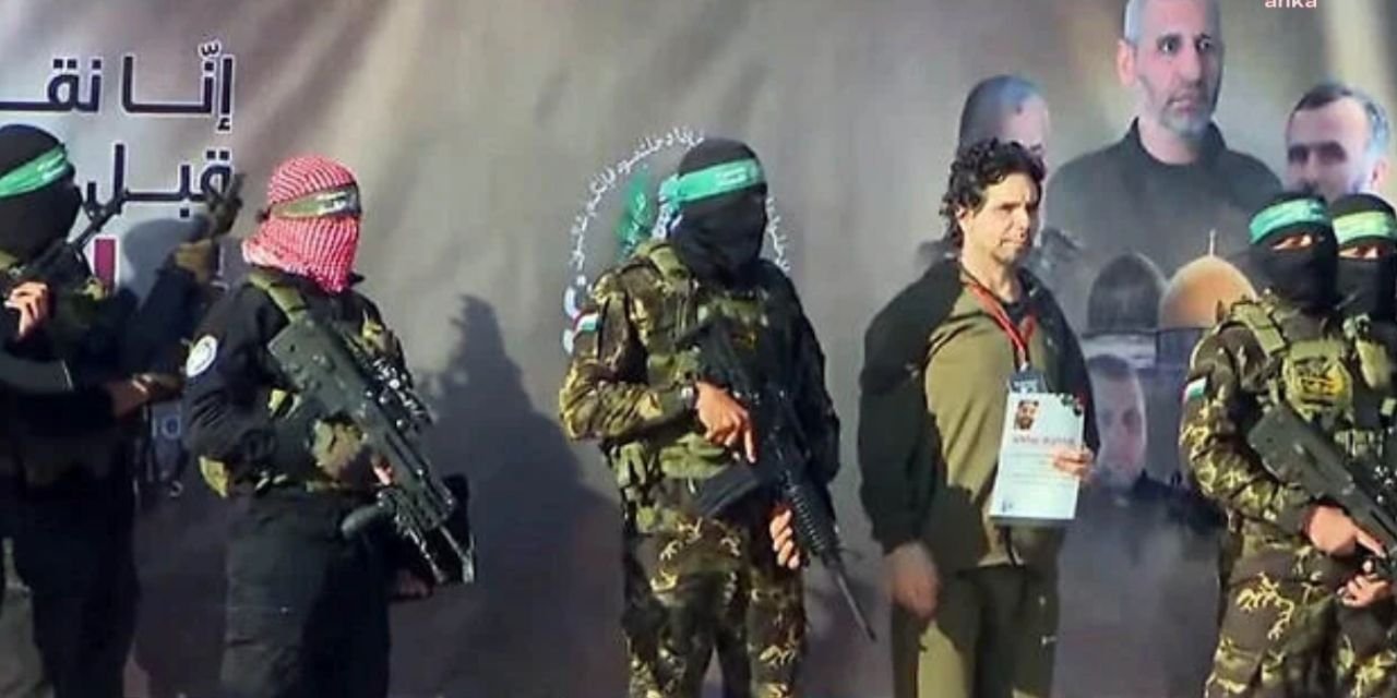 Gazze'de dördüncü rehine takası: 2 İsrailli Kızılhaç'a teslim edildi