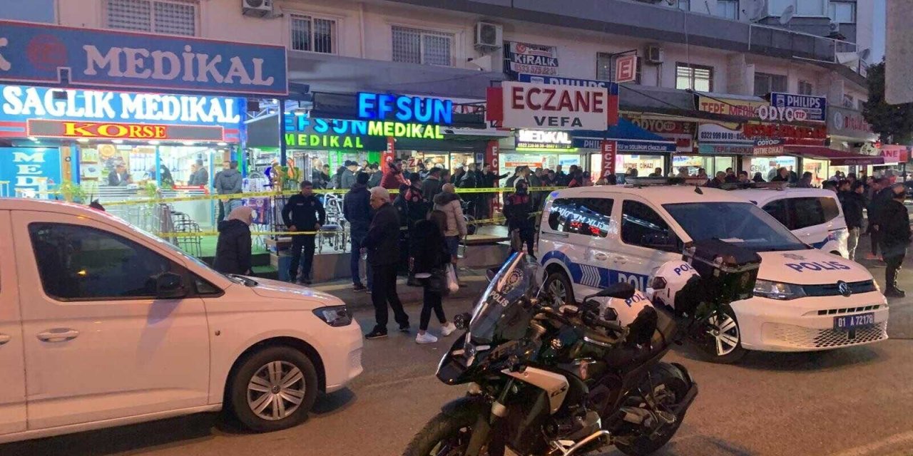 Adana'da medikal ürünlerin satıldığı iş yerine silahlı saldırı: 3 ölü