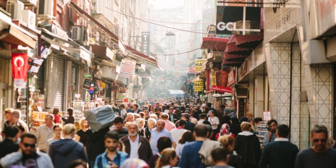 Türkiye'de Orta Sınıfın Çöküşü: Çarpıcı Veriler Ortaya Çıktı