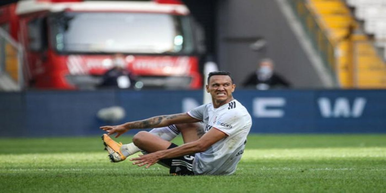 Beşiktaş'ta Josef şoku