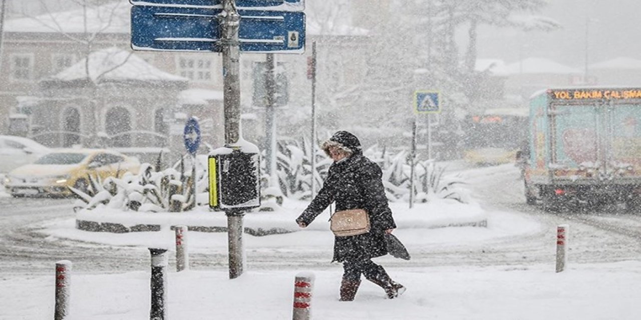Meteoroloji uzmanlarından heyecanlandıran 'İstanbul' açıklaması: ‘Kar kalınlığı 30 santimetreye çıkabilir, İstanbul'un her tarafında kar topu oynanacak’