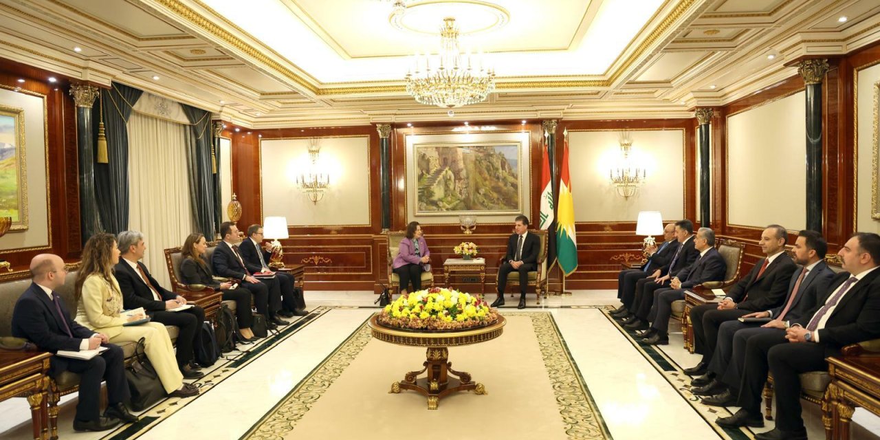 Dışişleri Bakan Yardımcısı Ekinci, IKBY Başkanı Neçirvan Barzani ile Erbil’de bir araya geldi