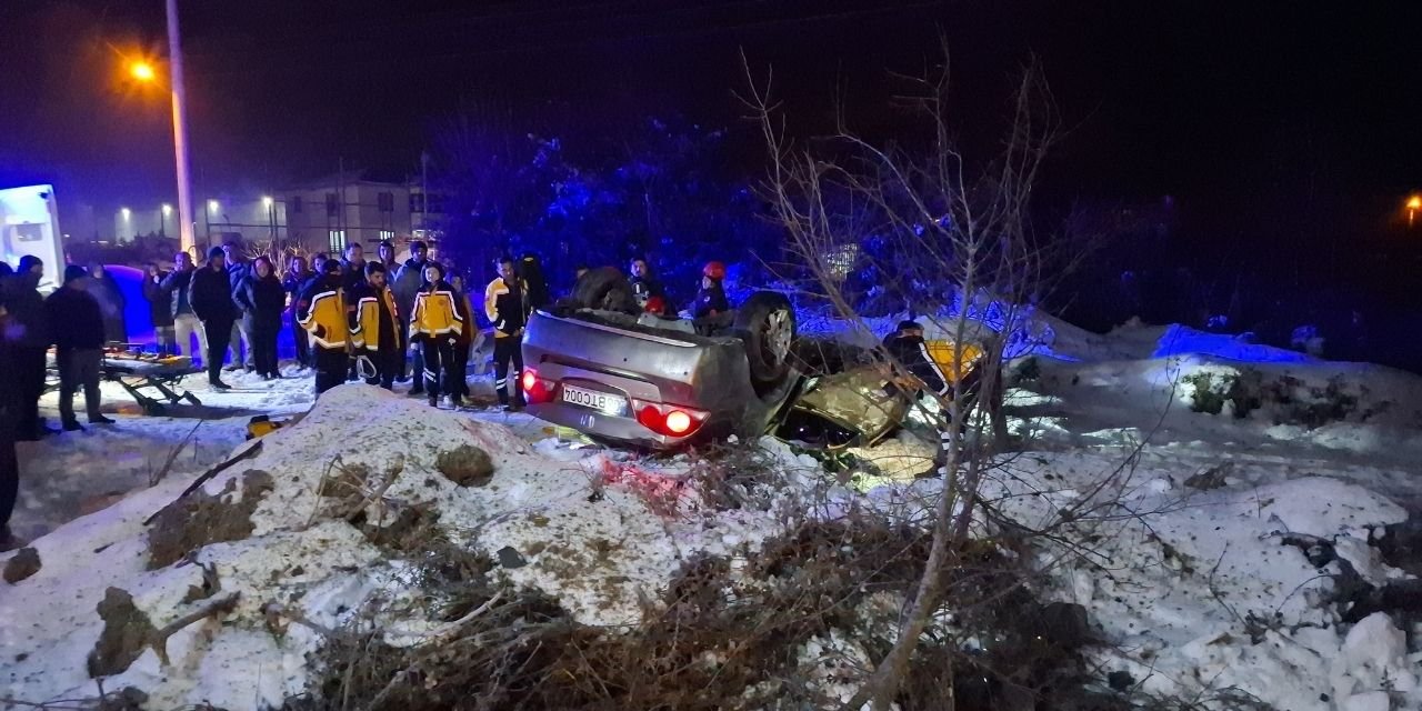 Yollar buz: Düzce'de otomobil takla attı, 2 kişi yaralandı