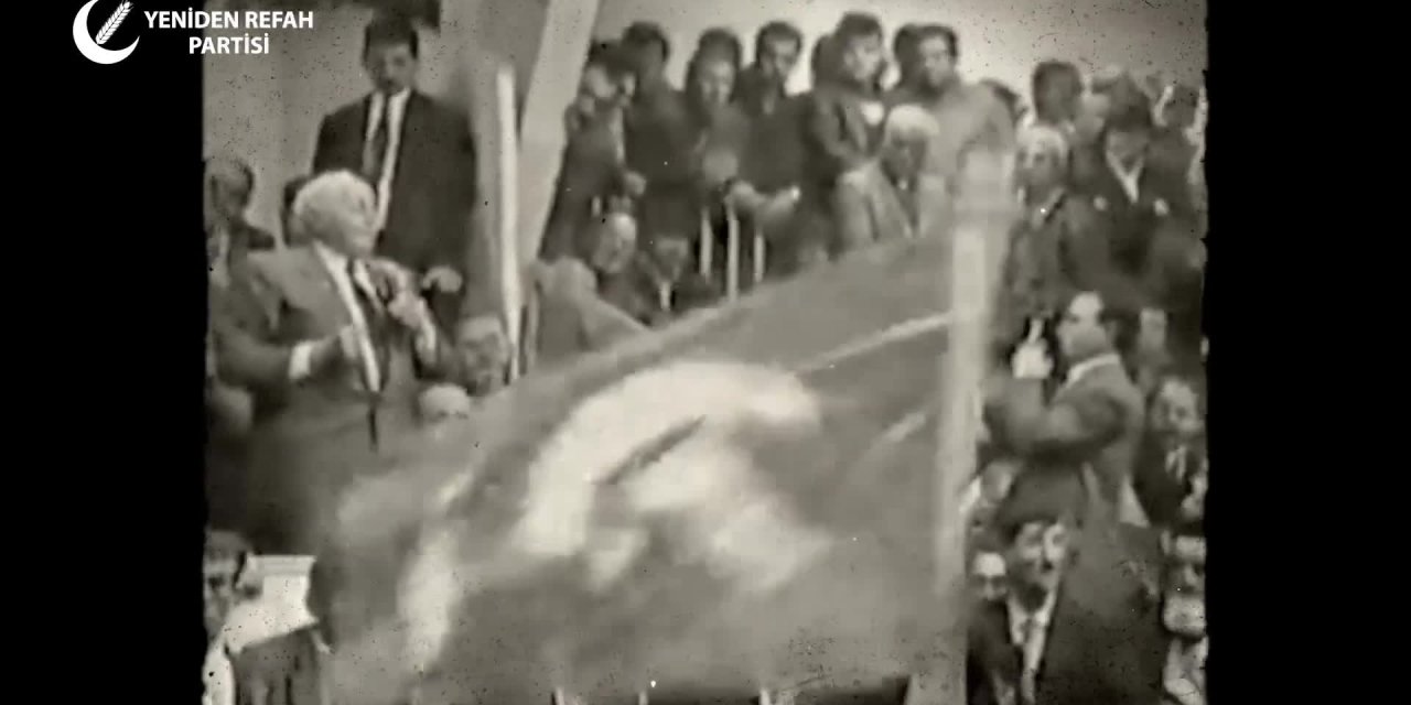 Fatih Erbakan'dan Necmettin Erbakan için anma mesajı: "Onun açtığı yolda kararlılıkla ilerlemeye devam edecek, Milli Görüş'ü yeniden iktidara taşıyacağız"
