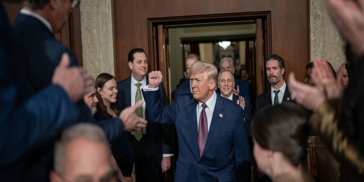 Trump beklenen konuşmayı yaptı: Amerika geri döndü