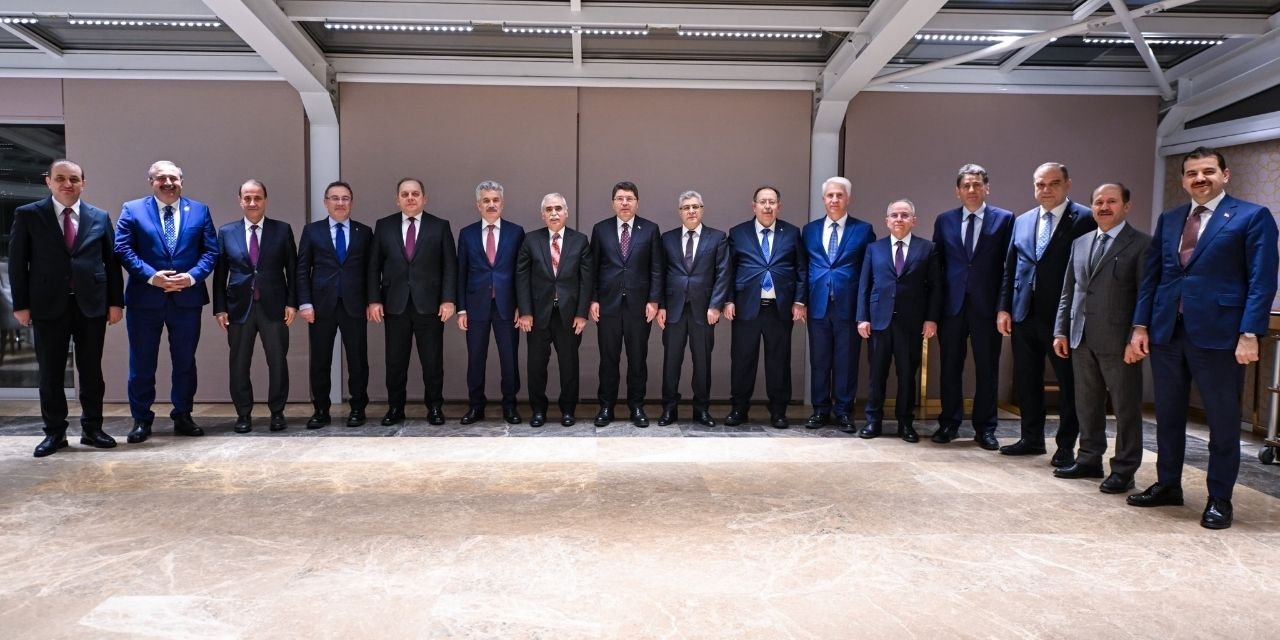 Yüksek yargı poz verdi: Hiç kadın yok