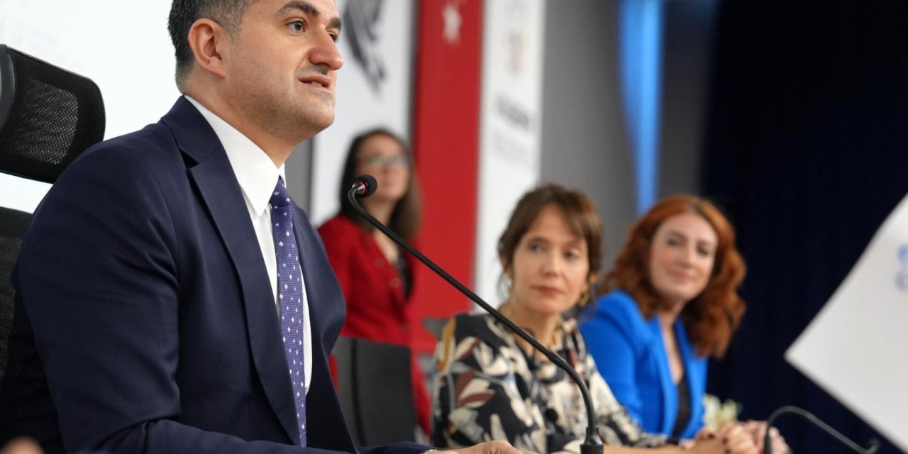 Ataşehir Belediyesi’nden Kadın Hakları Mücadelesine Destek