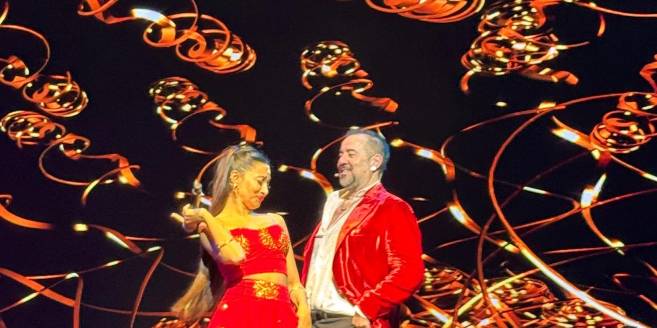 Ertuğrul Özkök: Ata Demirer Gazinosu'nda en çok hangi sahneye güldük?