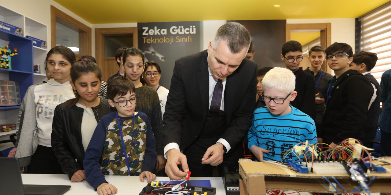 Dijital operatör uygulaması, teknoloji ile sosyal bariyerleri aşmaya devam ediyor