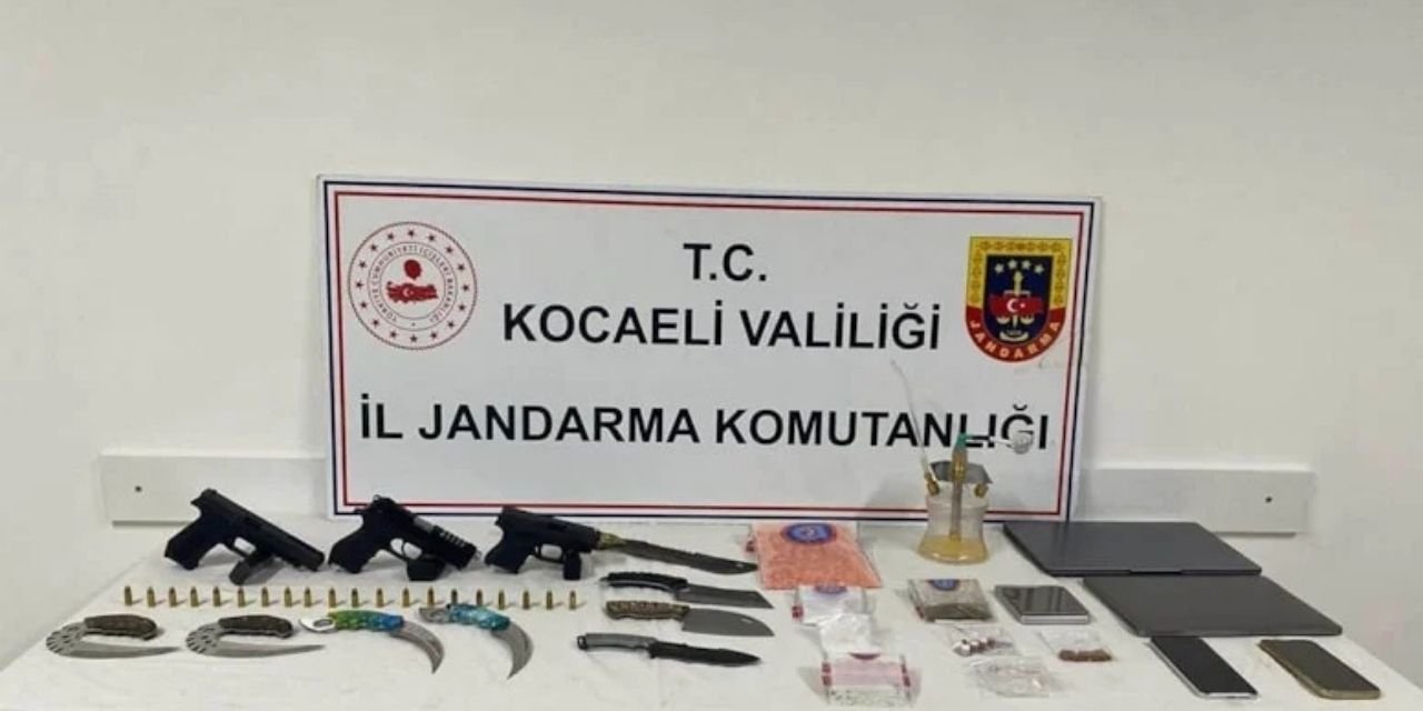 Dilovası'nda yüzlerce uyuşturucu hap ele geçirildi