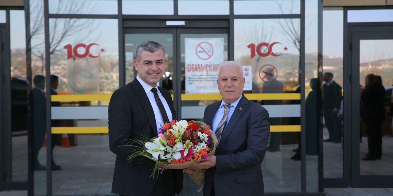 Bursa Büyükşehir Belediye Başkanı Bozbey’den 14 Mart Tıp Bayramı ziyareti