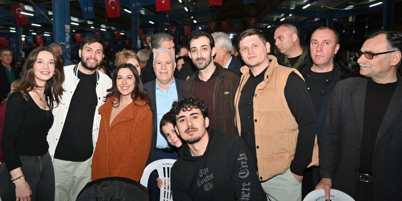 Bursa Büyükşehir Belediye Başkanı Bozbey: "Gizli tanık dedikleri birilerinin ifadesiyle belediye başkanlarının tutuklanmasını sindiremiyoruz"