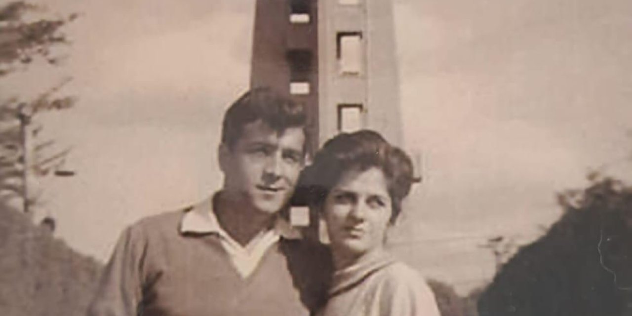 Ertuğrul Özkök: Urla Meydanı Park Kahvesi 1946: Son “Yarım Gavur” Kafilesinin Hikayesi