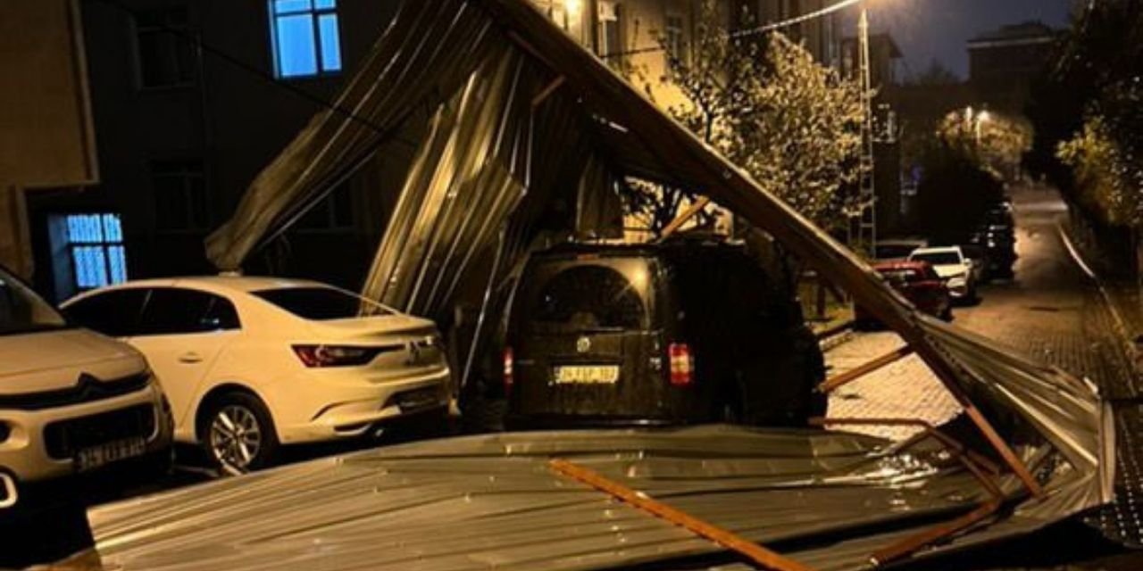 İstanbul'da fırtına etkili oldu