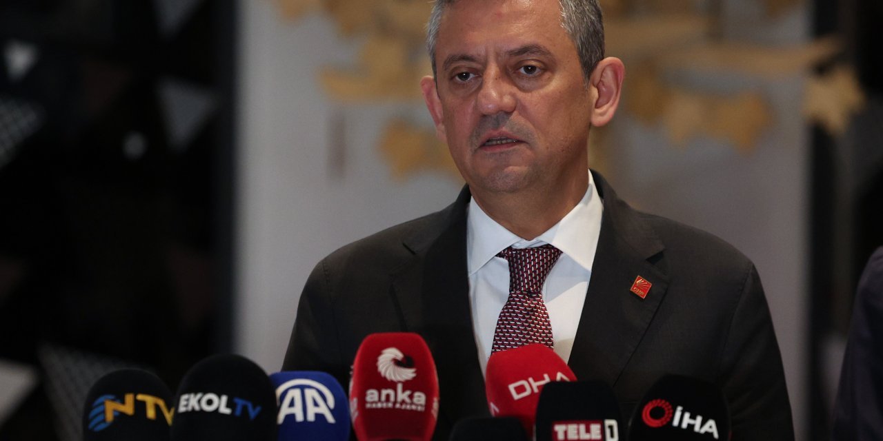 Özgür Özel'den Sırrı Süreyya Önder'e geçmiş olsun mesajı