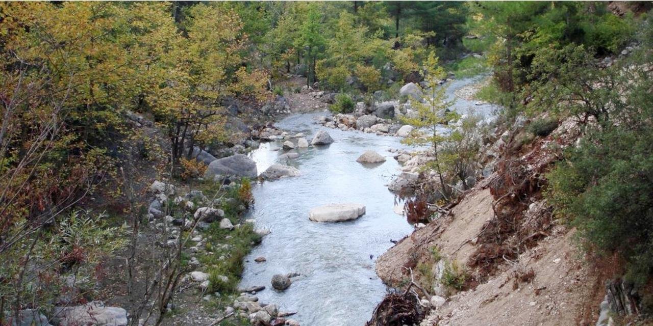 Alakır kurtuldu: Maden Ocağına izin çıkmadı