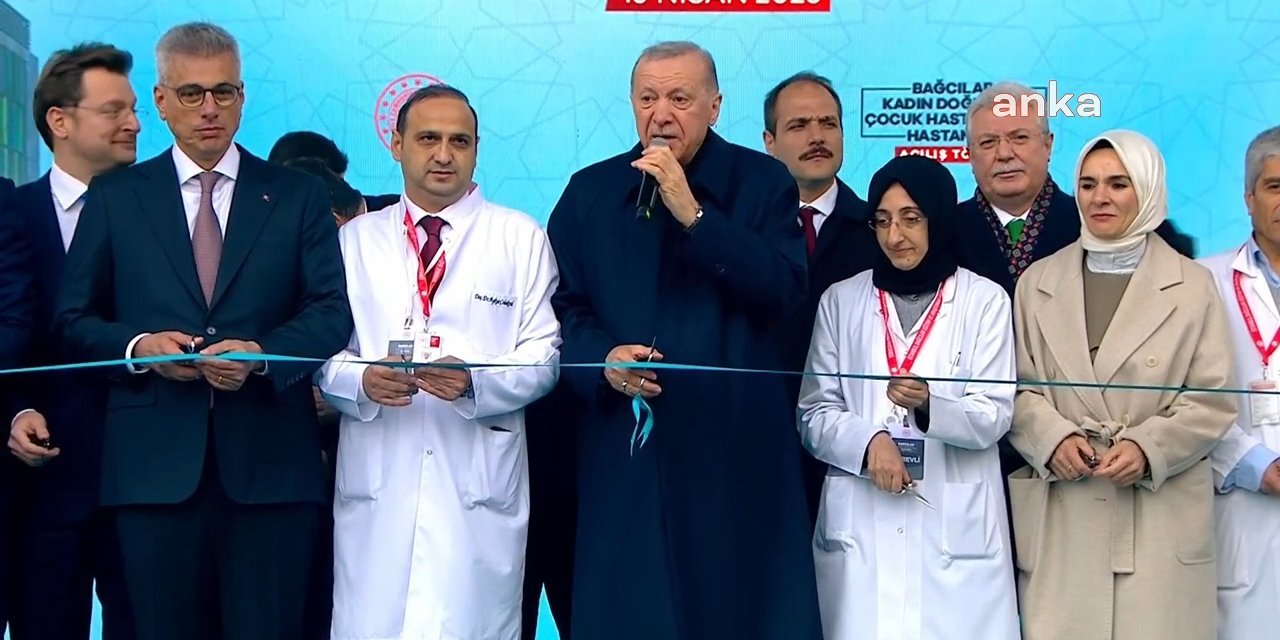 Erdoğan konuşurken 'Allah'ın dinini kullanma' pankartı açan işçi tutuklandı