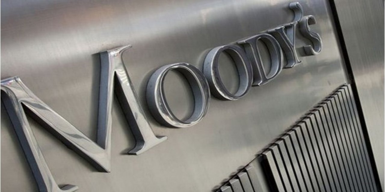 Moody. Moody's. Moody's Investors service. Credit rating Moody's. Moody's Fitch logo.
