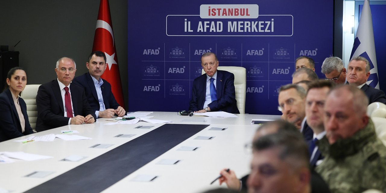 Erdoğan: Depremin hissedildiği şehirlerimizde sıkıntılı bir durum yok