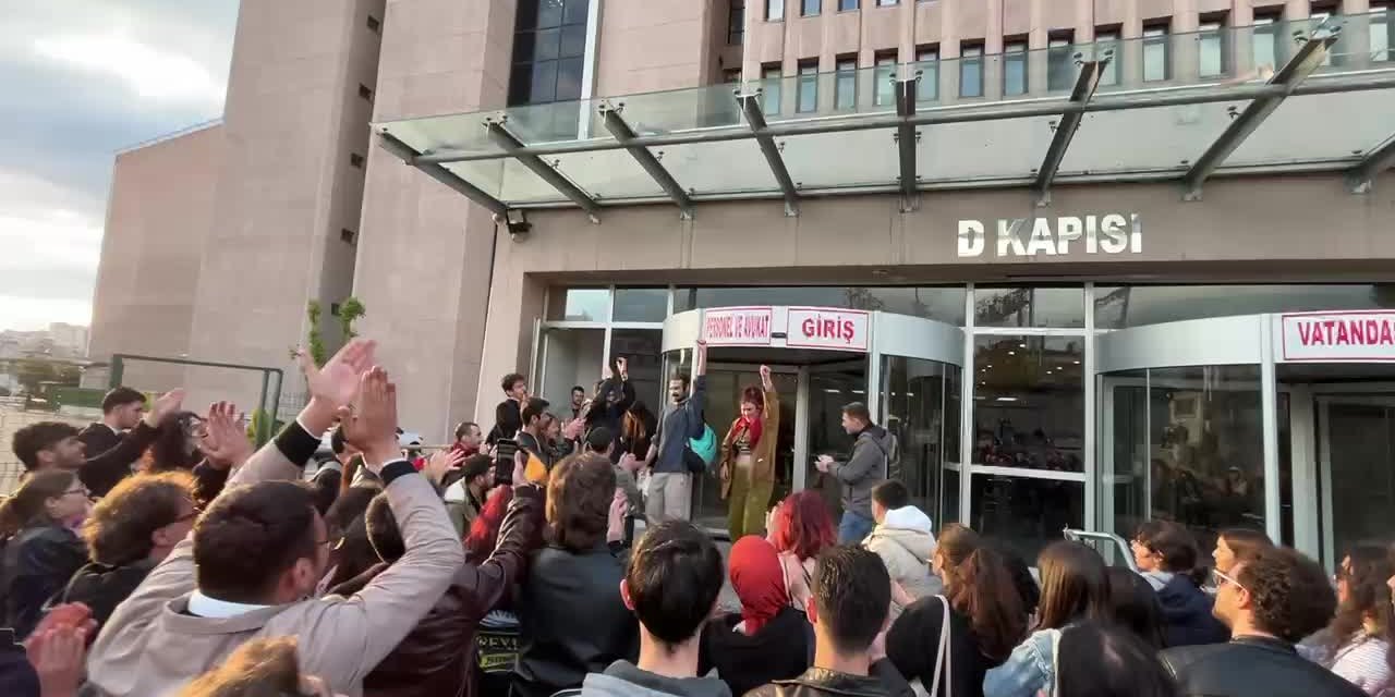 Ankara'da cuma günü gözaltına alınan 26 öğrenciden 4'ü tutuklandı