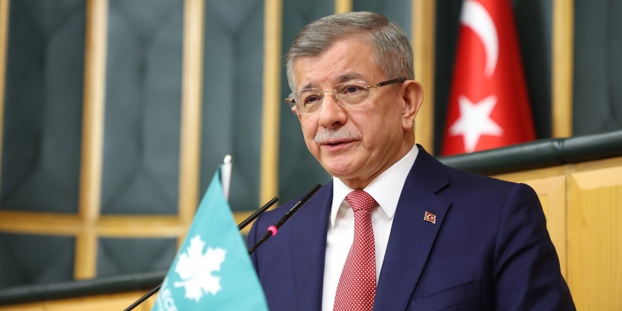 Ahmet Davutoğlu: "Kanal İstanbul 'Kalan İstanbul'u da yok edecek"