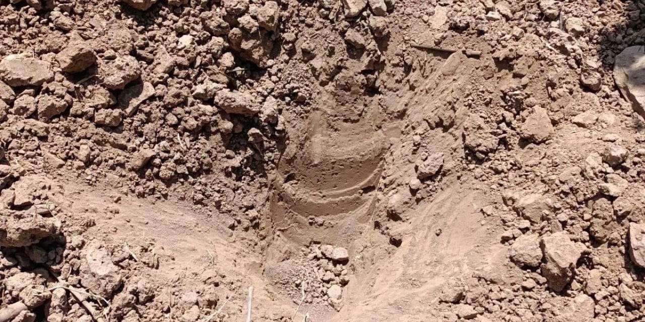 Vali ve albay kaçak kazı yaparken yakalandı