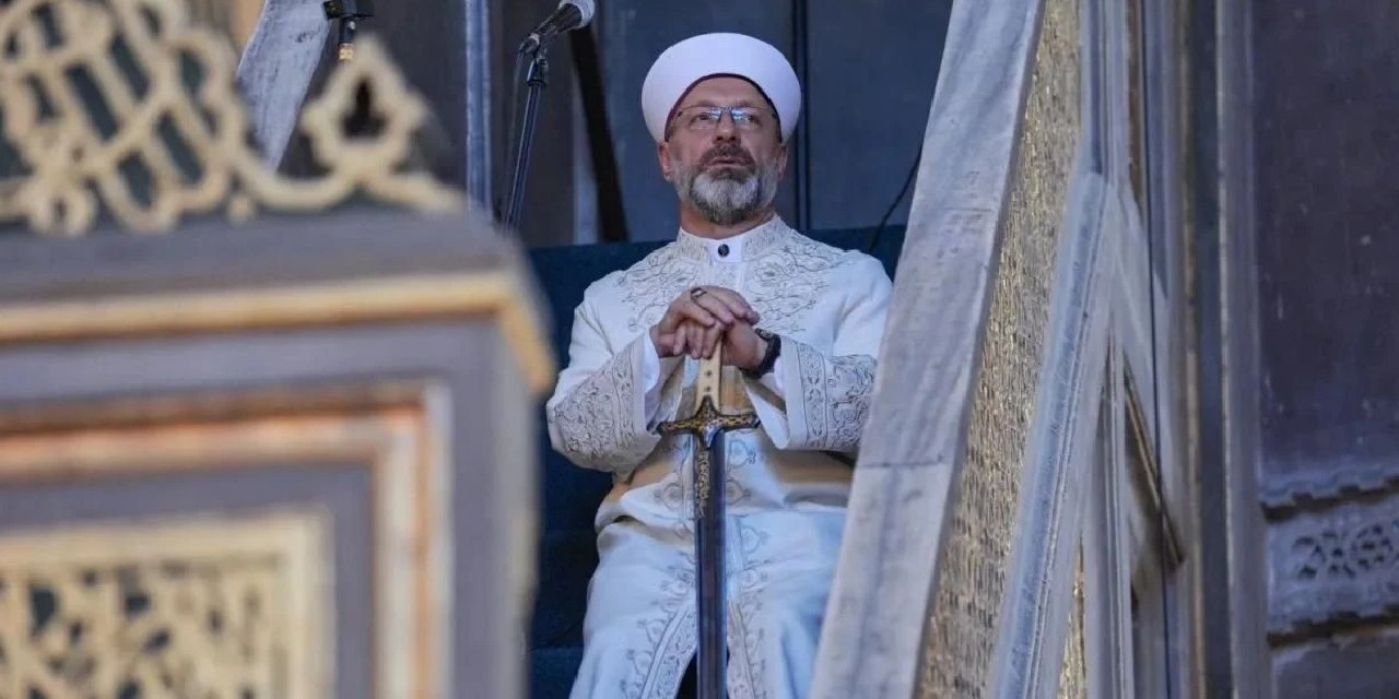 Diyanet'ten zina hutbesi: 'Dostluk gibi düşüncelerle başlayan arkadaşlıklar kişiyi zina batağına çekmektedir’