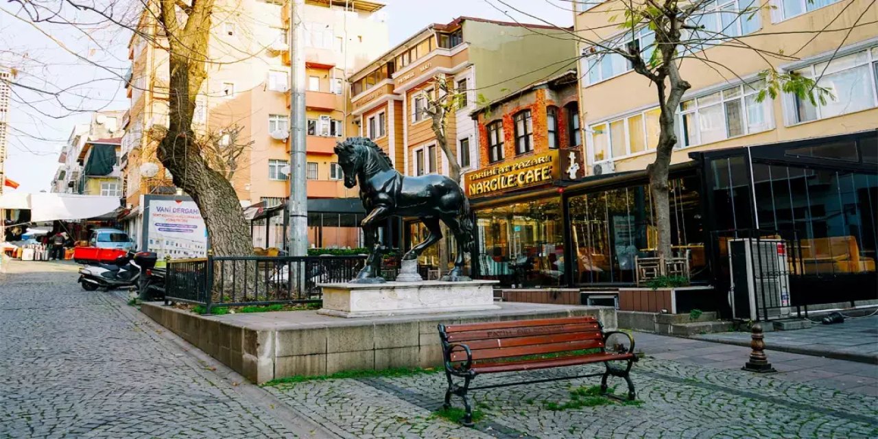 Ertuğrul Özkök Yazdı | At Pazarı'nın Gençleri: Artık Cevabı Siz Verin Bu Densizlere