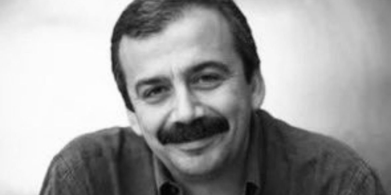 Sırrı Süreyya Önder'in vasiyeti: 'Arkamdan Şeyh Galip'in Naat'ını oku'