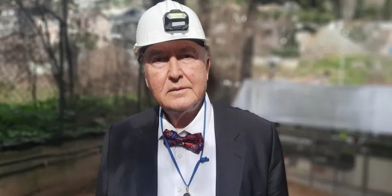 Prof. Ahmet Ercan hastaneye kaldırıldı