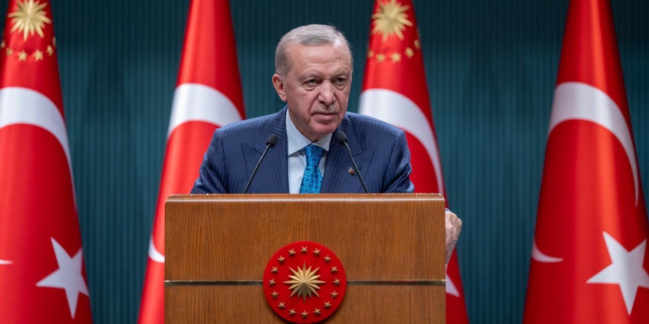 Erdoğan: Örgütün tüm uzantıları kapsayan bir karar olarak değerlendiriyoruz