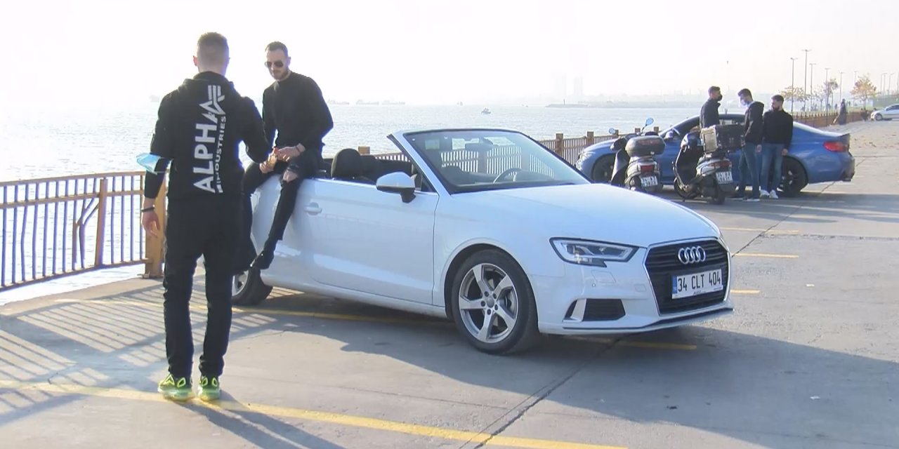 Çalıştığı için "Kısıtlamadan muafım" dedi deniz kenarında keyif yaptı