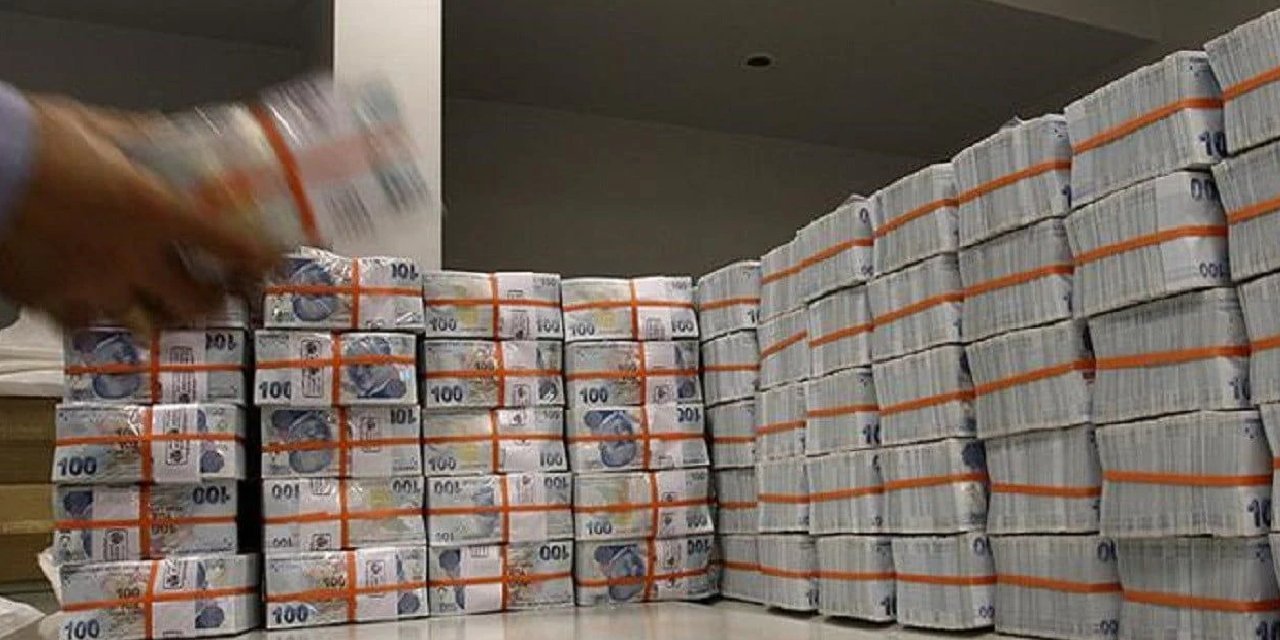 Bakanlık verileri açıkladı: Yılın ilk 4 ayında bütçe açığı 885,5 milyar TL'ye ulaştı