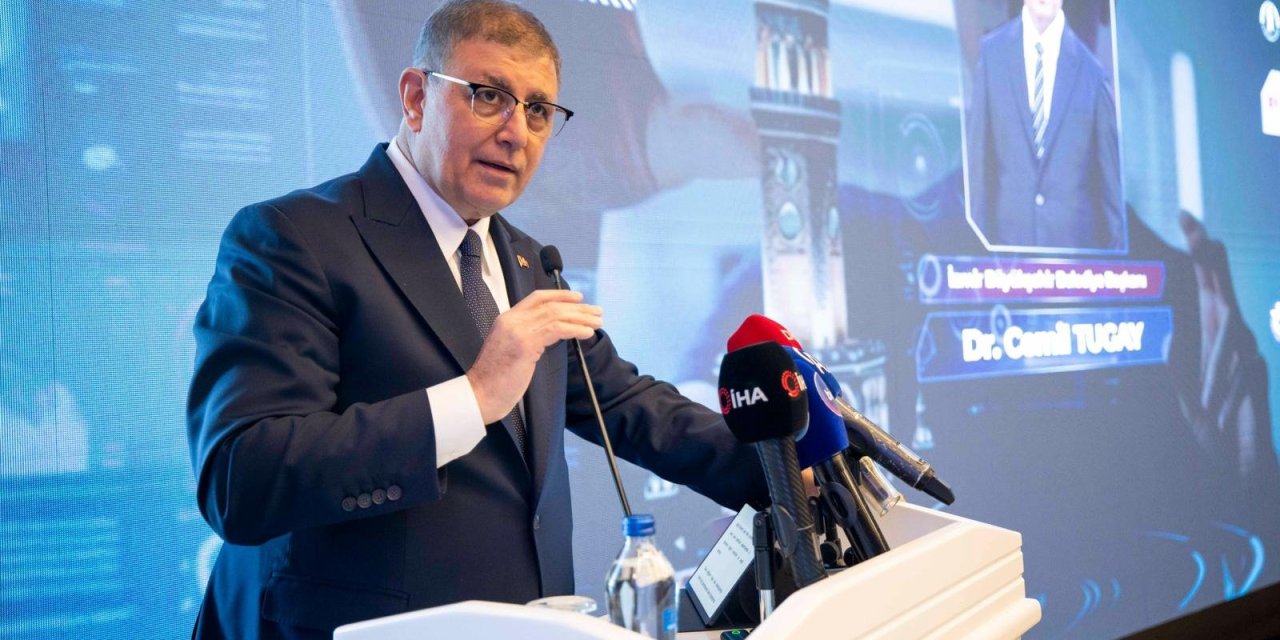 Başkan Tugay: "Yapay zekâyı kullanan herkes işinde daha başarı oluyor"