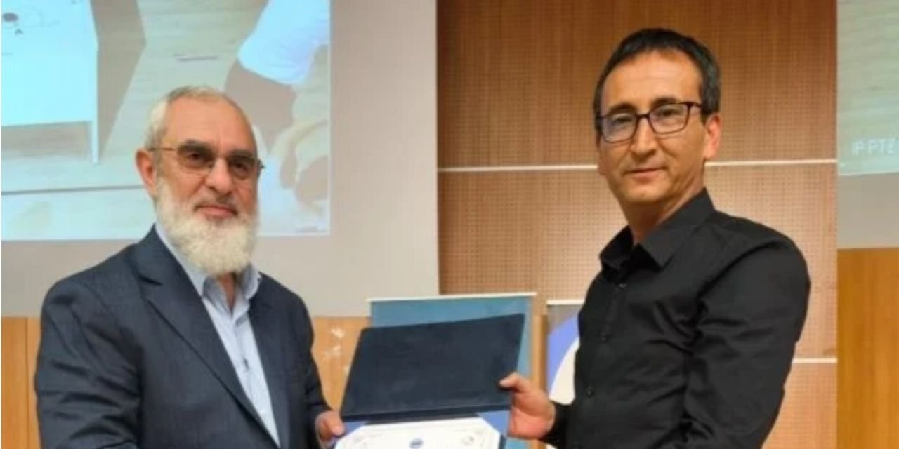 Çocuk yaşta evliliği savunan Nurettin Yıldız’a İl Milli Eğitim Müdüründen plaket