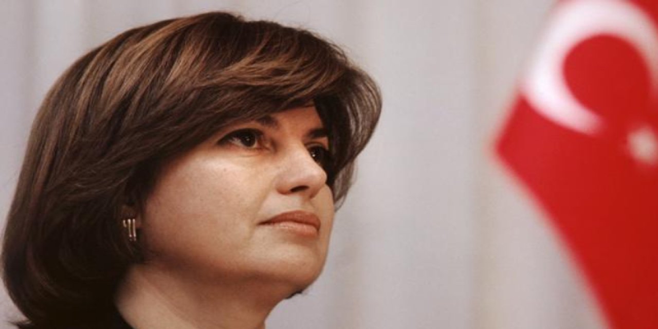 Ertuğrul Özkök: Grappalar içilirken Hürriyet yazarı başbakana hangi devrimci şarkıyı söyledi?