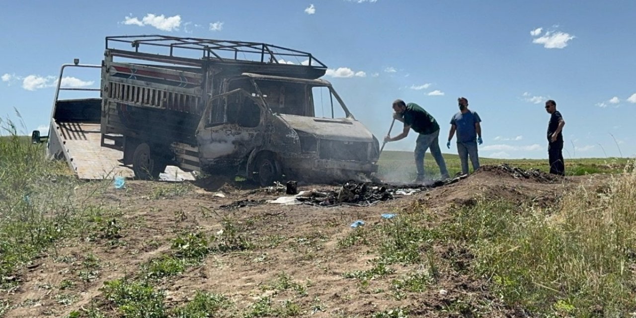 Baba ile oğul yanmış kamyonette ölü bulunmuştu! O vahşette flaş gelişme yaşandı