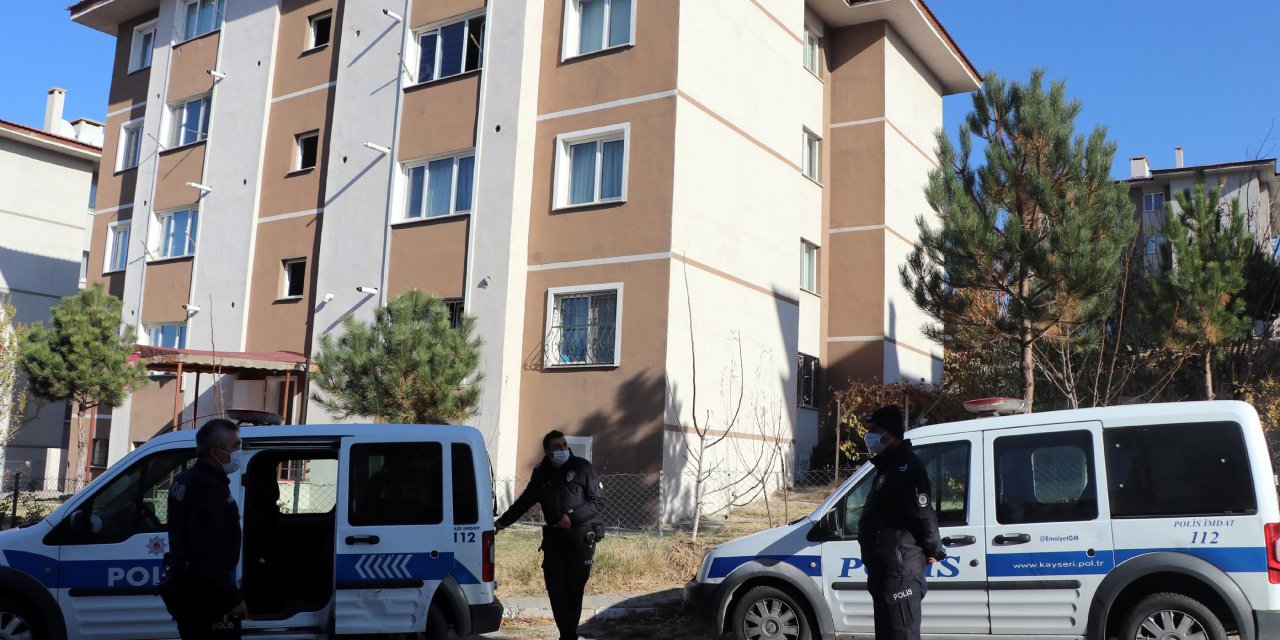 Kayseri’de komşularını av tüfeği ile tehdit eden 2 kişiye gözaltı