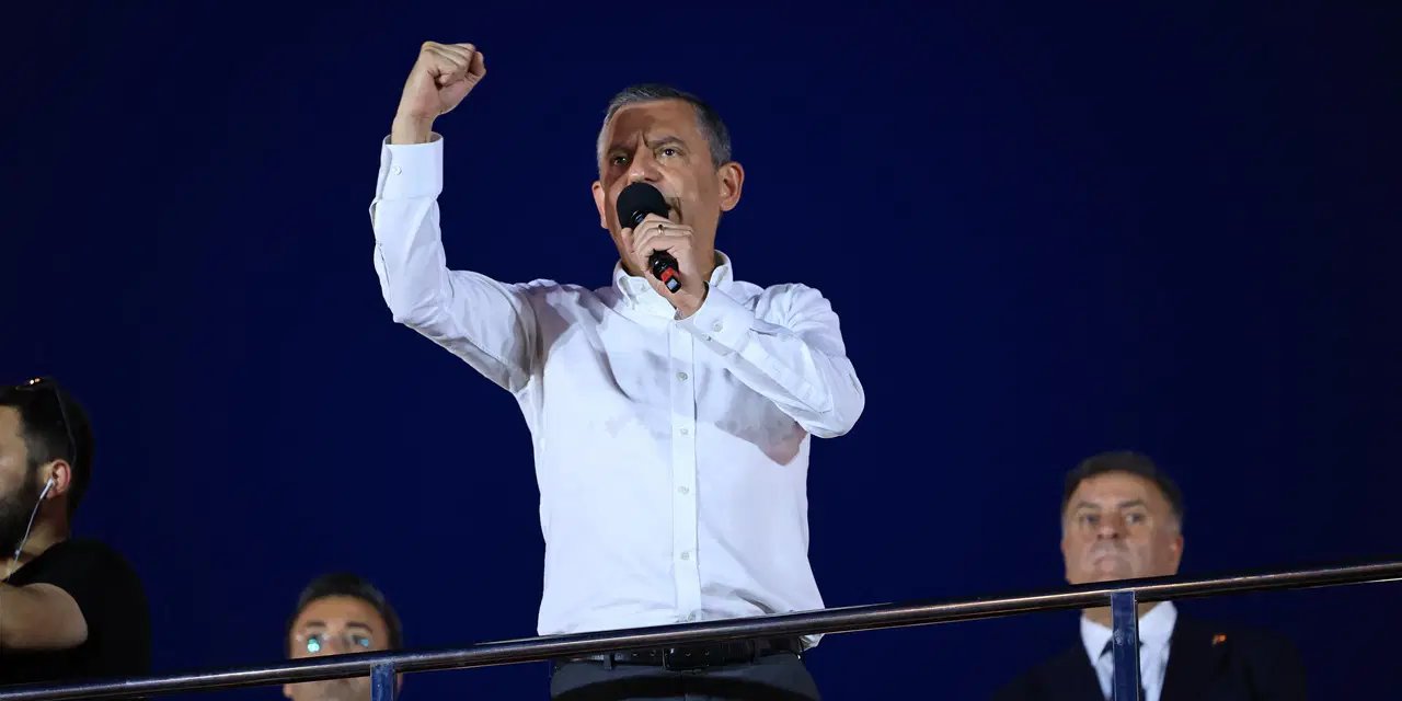 Özgür Özel'den Gaziosmanpaşa'da sert tepki! 'Akın, sert kayaya çarptın oğlum!'