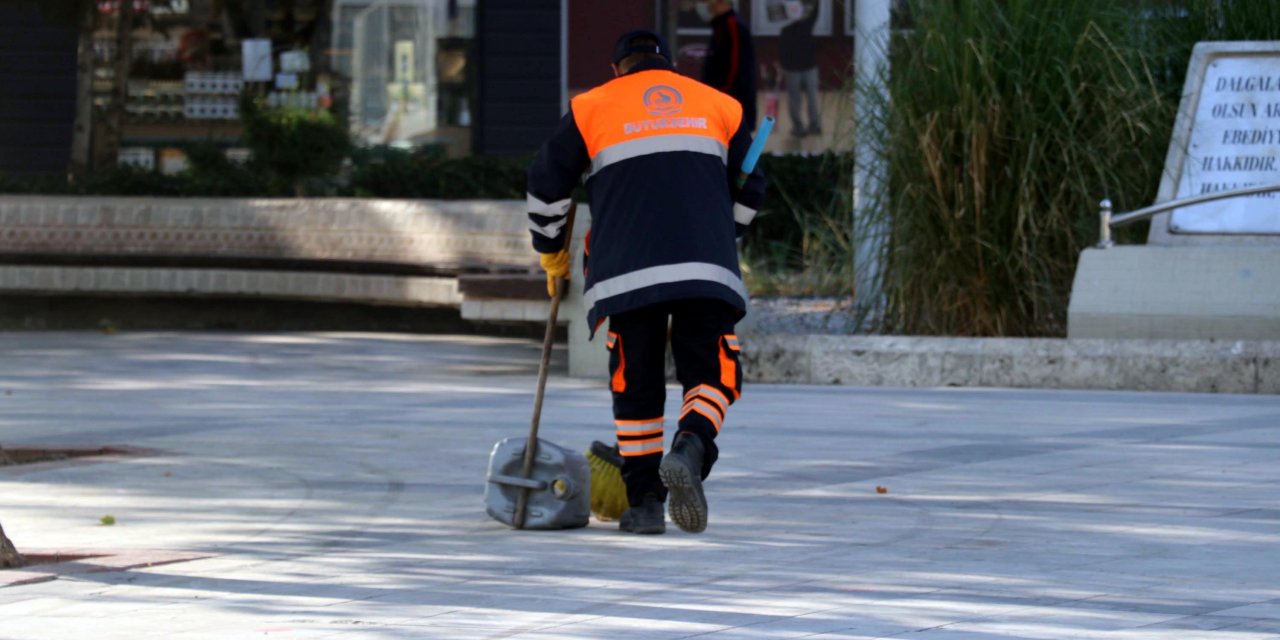 Sigara yasağı nedeniyle yere atılan izmarit yok denecek kadar azaldı