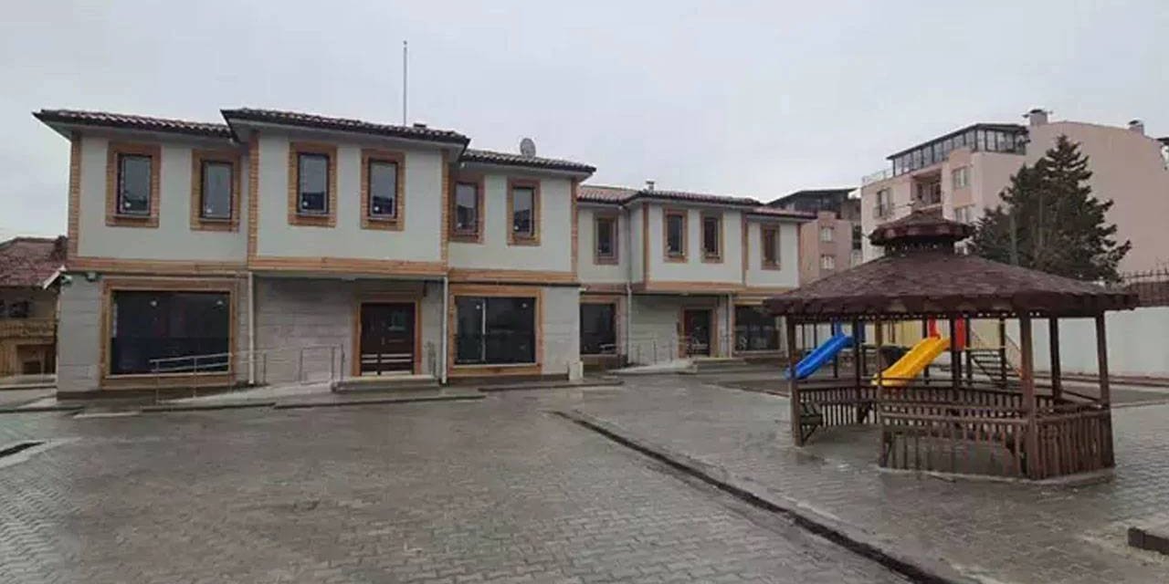 Aile Bakanlığı'nın koruması altındaki 5 çocuk intihara teşebbüs etti