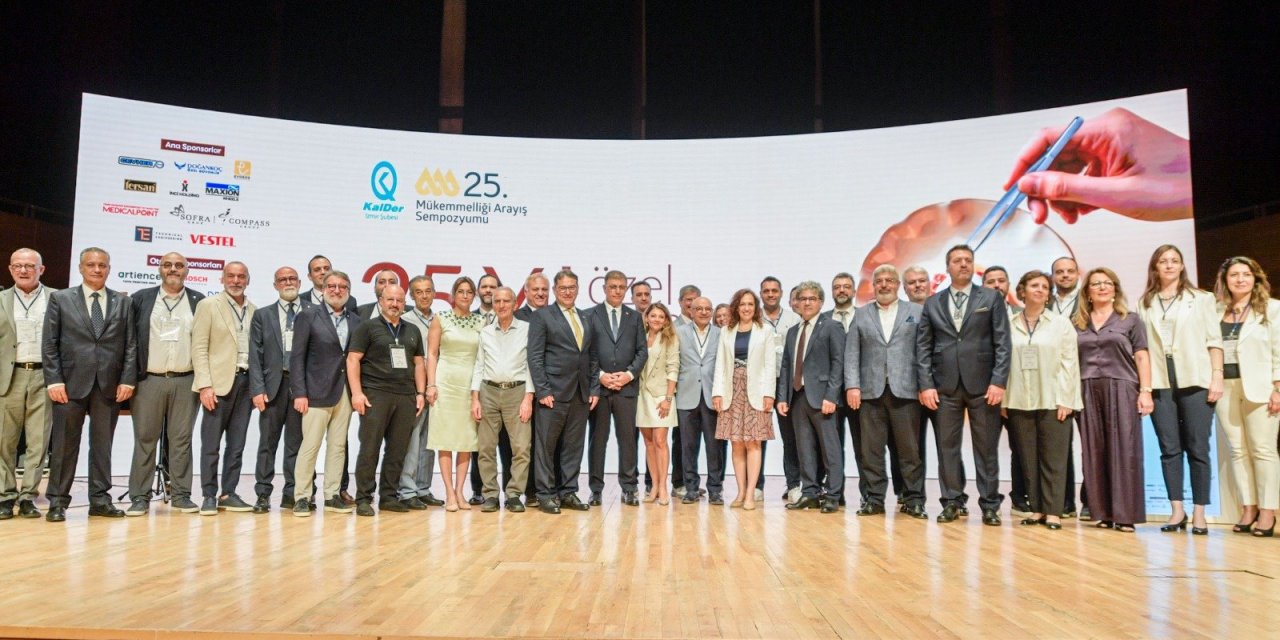 İzmir Büyükşehir Mükemmelliği Arayış Sempozyumu’ndan ödülle ayrıldı